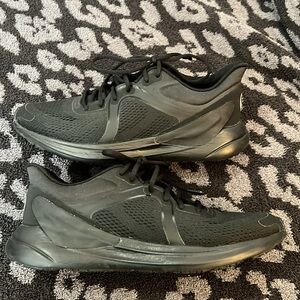 Lululemon Blissfeel Run Running Shoe/Sneakers - Black
